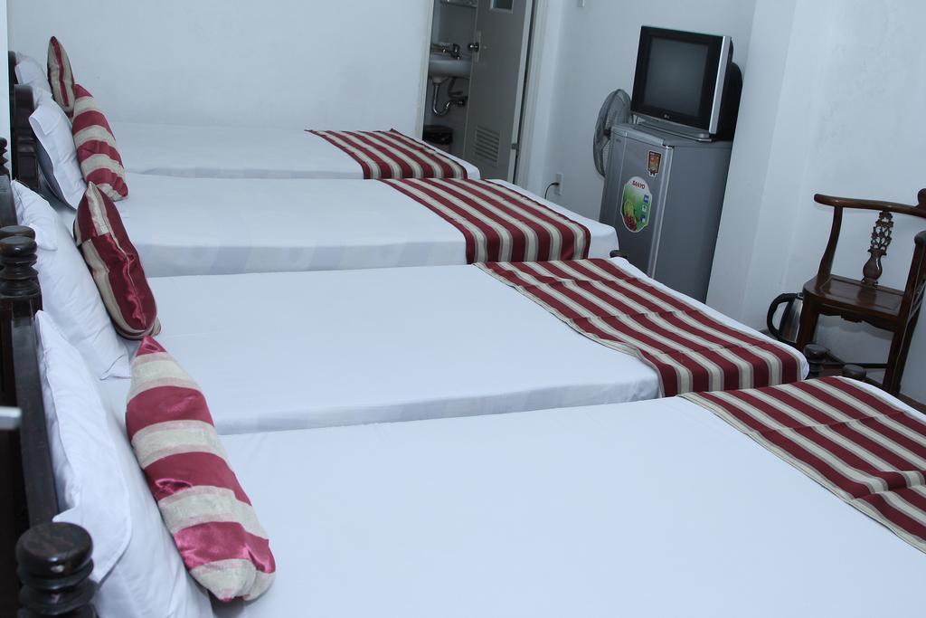 Hoang Cuong Hotel Hanoi Exterior photo