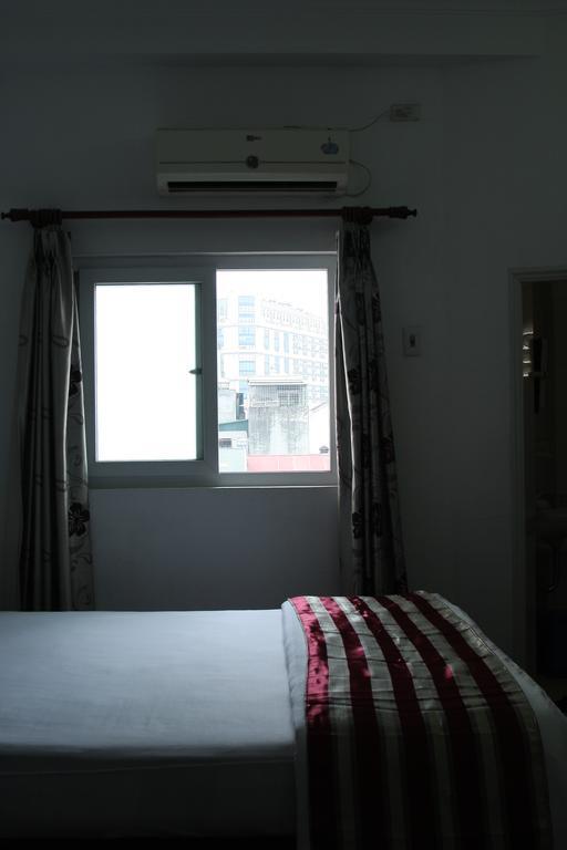 Hoang Cuong Hotel Hanoi Exterior photo