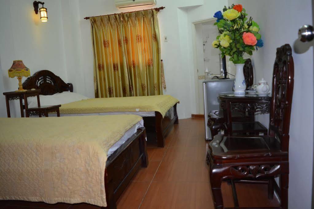 Hoang Cuong Hotel Hanoi Exterior photo