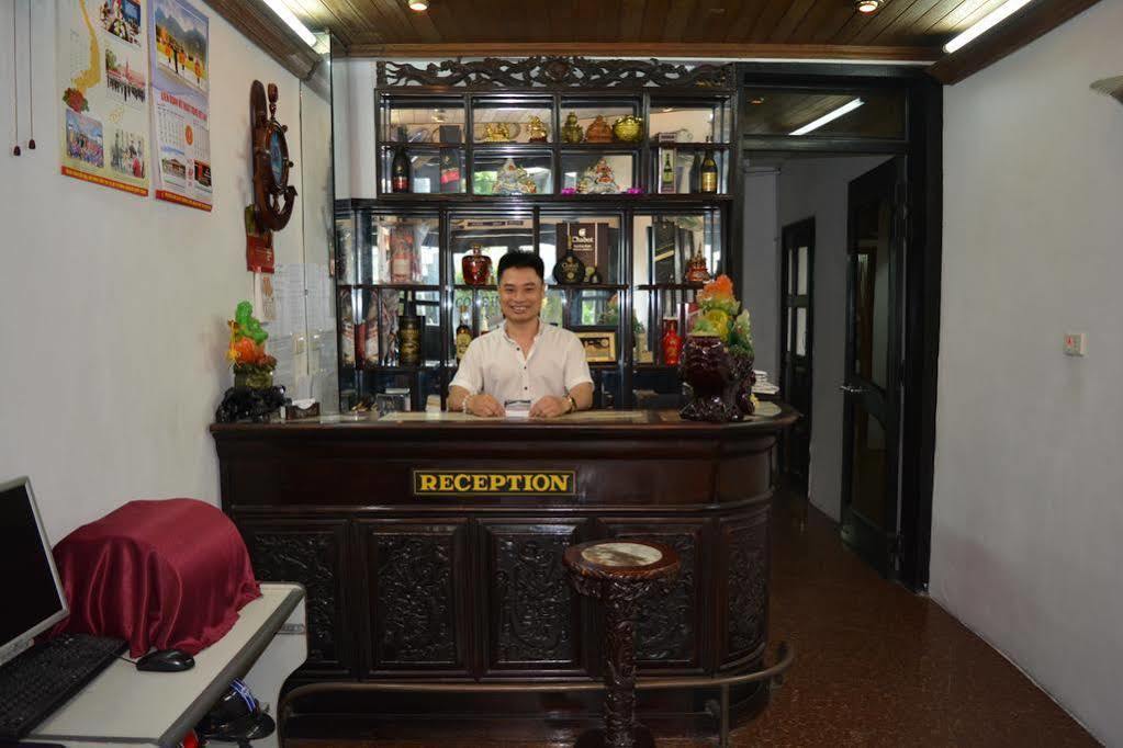 Hoang Cuong Hotel Hanoi Exterior photo