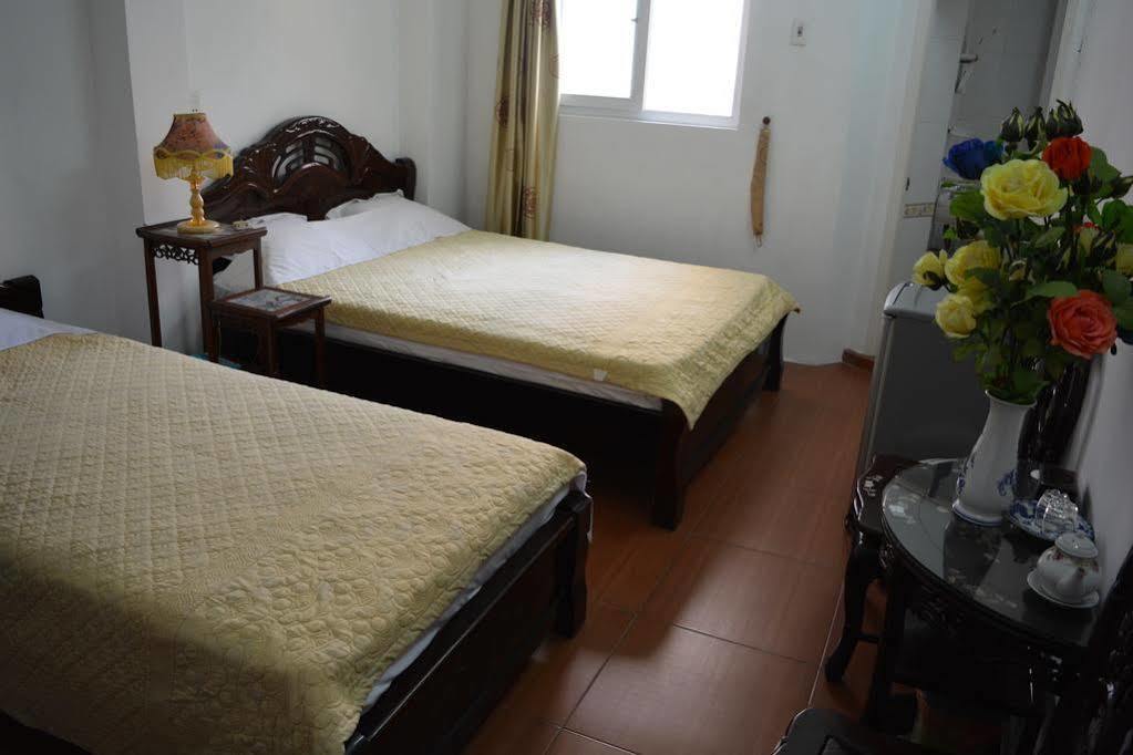 Hoang Cuong Hotel Hanoi Exterior photo